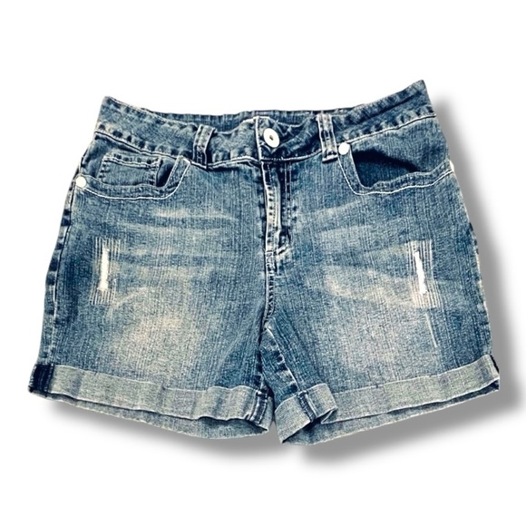 Cato Premium Denim Size 14 High Rise Cuffed Shorts - Picture 1 of 3